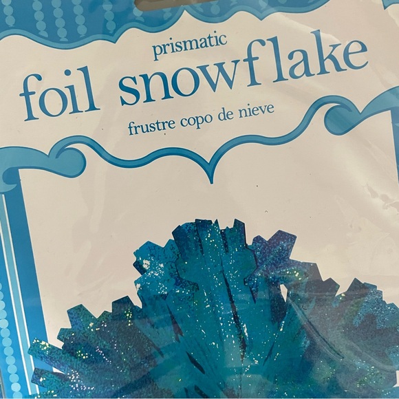 Foil snowflake bundle - Picture 3 of 7